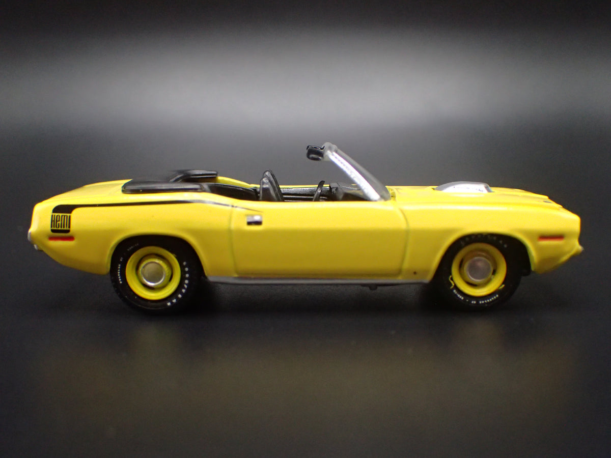 1971 PLYMOUTH CUDA HEMI CONVERTIBLE YELLOW 1/64 SCALE COLLECTIBLE DIECAST MODEL CAR