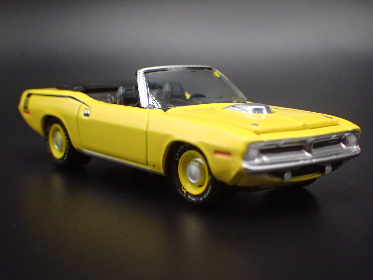 1971 PLYMOUTH CUDA HEMI CONVERTIBLE YELLOW 1/64 SCALE COLLECTIBLE DIECAST MODEL CAR