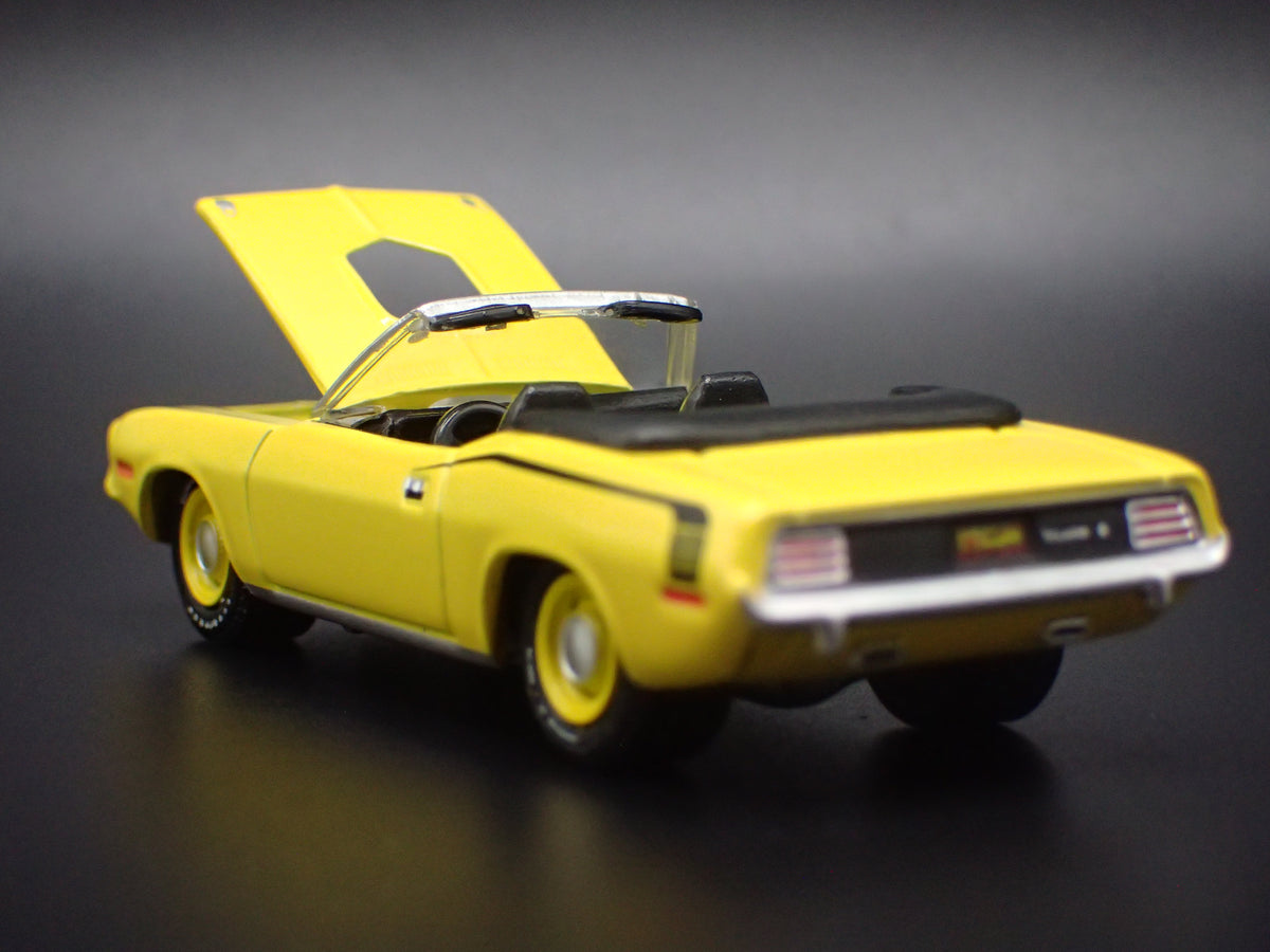 1971 PLYMOUTH CUDA HEMI CONVERTIBLE YELLOW 1/64 SCALE COLLECTIBLE DIECAST MODEL CAR