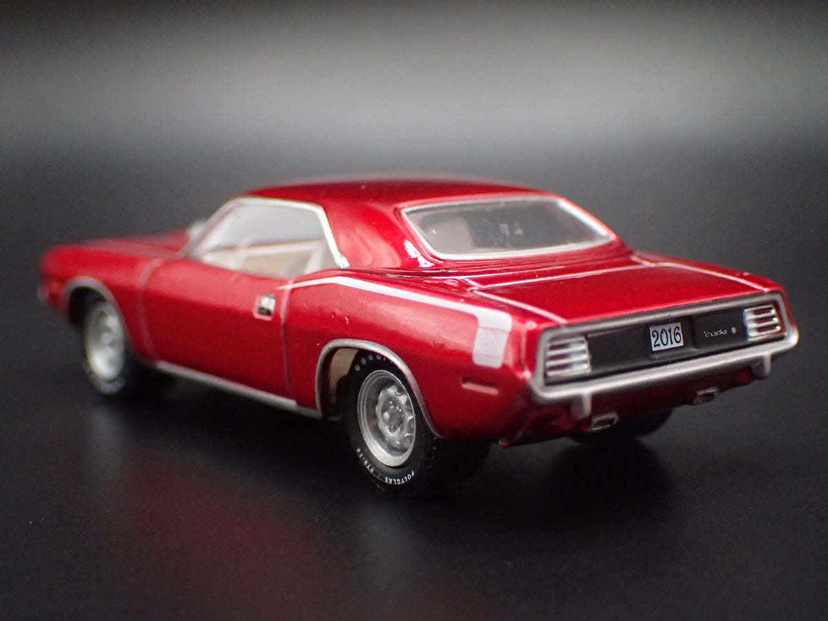 1970 70 PLYMOUTH HEMI CUDA RED 1:64 SCALE COLLECTIBLE DIORAMA DIECAST MODEL CAR