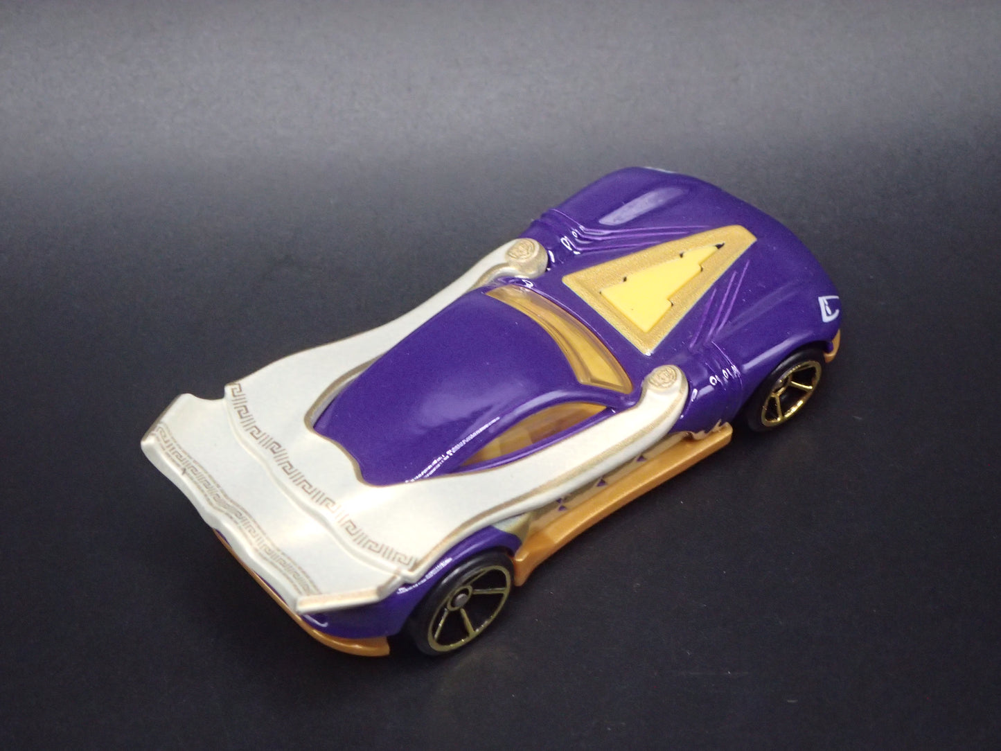 DARLA SHAZAM DC COMICS CHARACTER CARS 1:64 SCALE DIORAMA DIECAST MODEL CAR