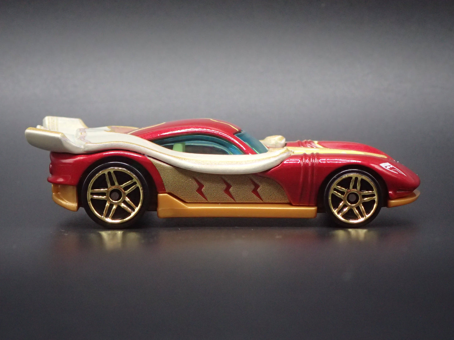 SHAZAM DC COMICS CHARACTER CARS 1:64 SCALE DIORAMA DIECAST MODEL CAR