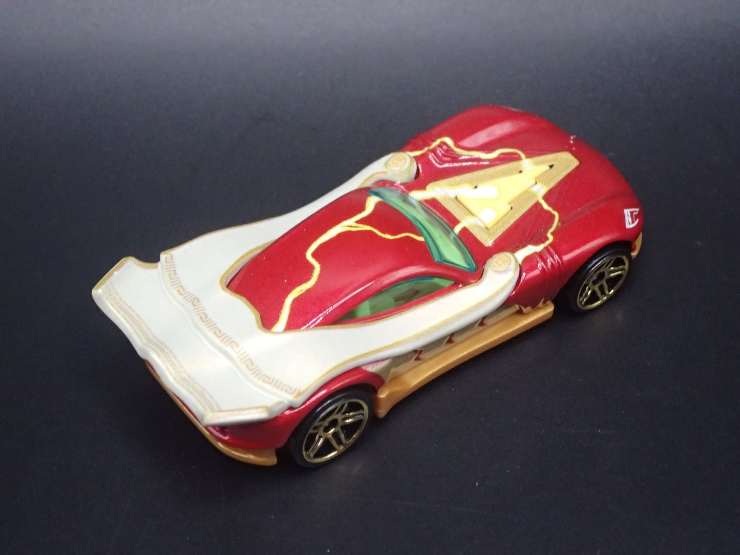 SHAZAM DC COMICS CHARACTER CARS 1:64 SCALE DIORAMA DIECAST MODEL CAR