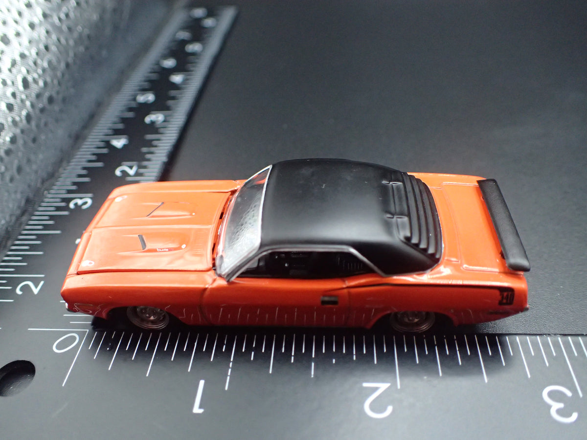 1970 70 PLYMOUTH CUDA 340 ORANGE 1:64 SCALE COLLECTIBLE DIECAST MODEL CAR
