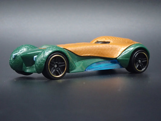 AQUAMAN DC COMICS CHARACTER CARS 1:64 SCALE DIORAMA DIECAST MODEL CAR