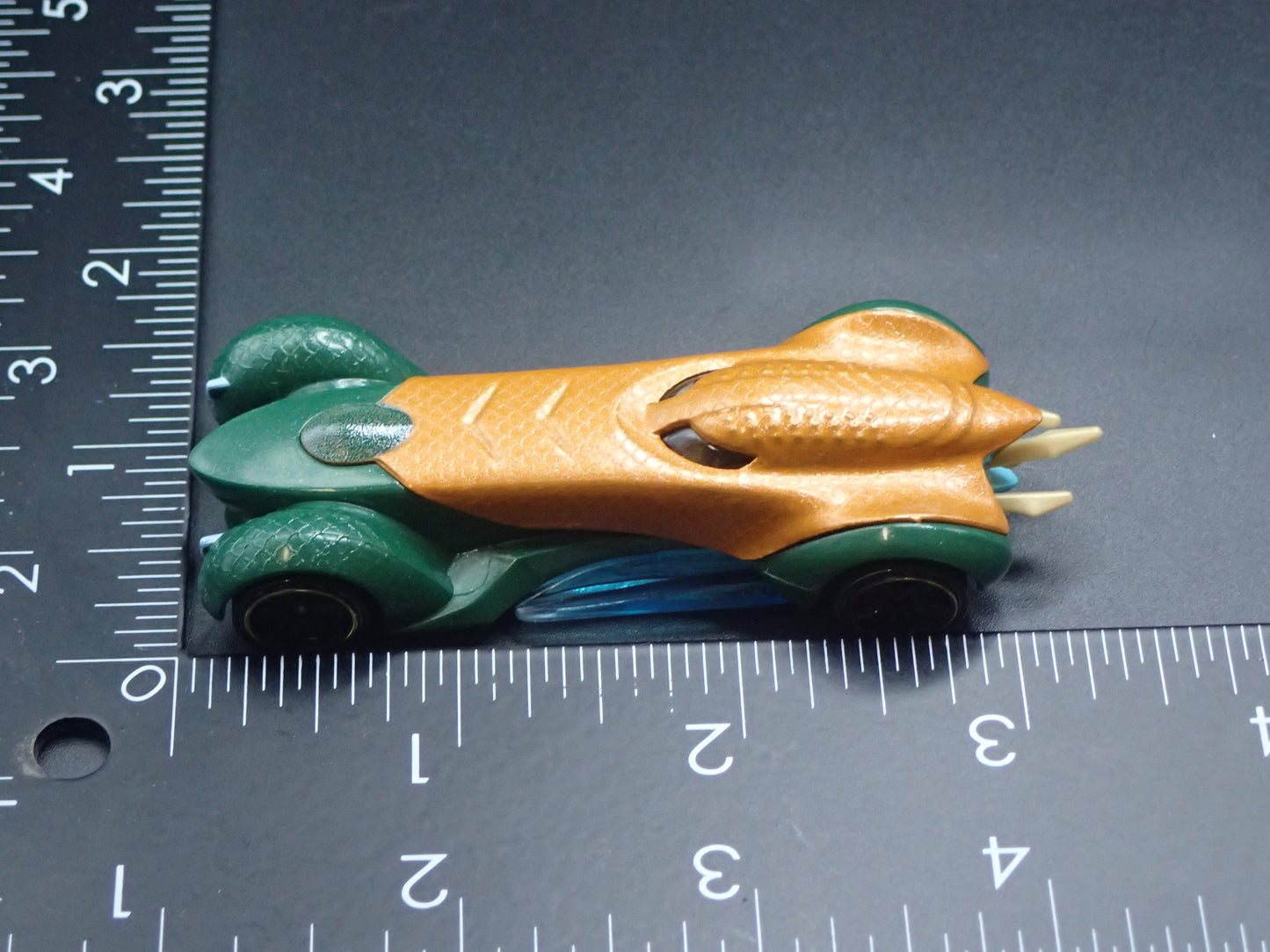 AQUAMAN DC COMICS CHARACTER CARS 1:64 SCALE DIORAMA DIECAST MODEL CAR