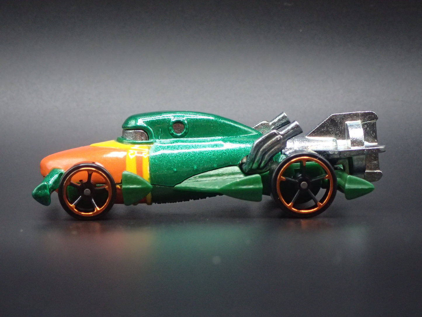 AQUAMAN DC COMICS CHARACTER CARS 1:64 SCALE DIORAMA DIECAST MODEL CAR