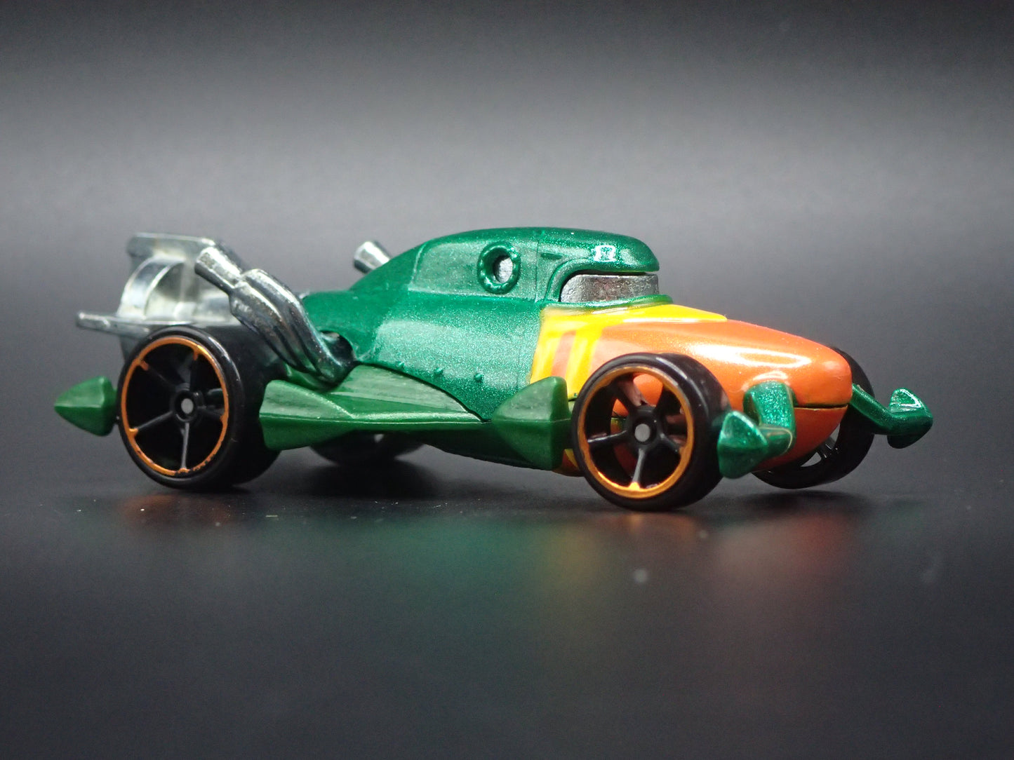 AQUAMAN DC COMICS CHARACTER CARS 1:64 SCALE DIORAMA DIECAST MODEL CAR