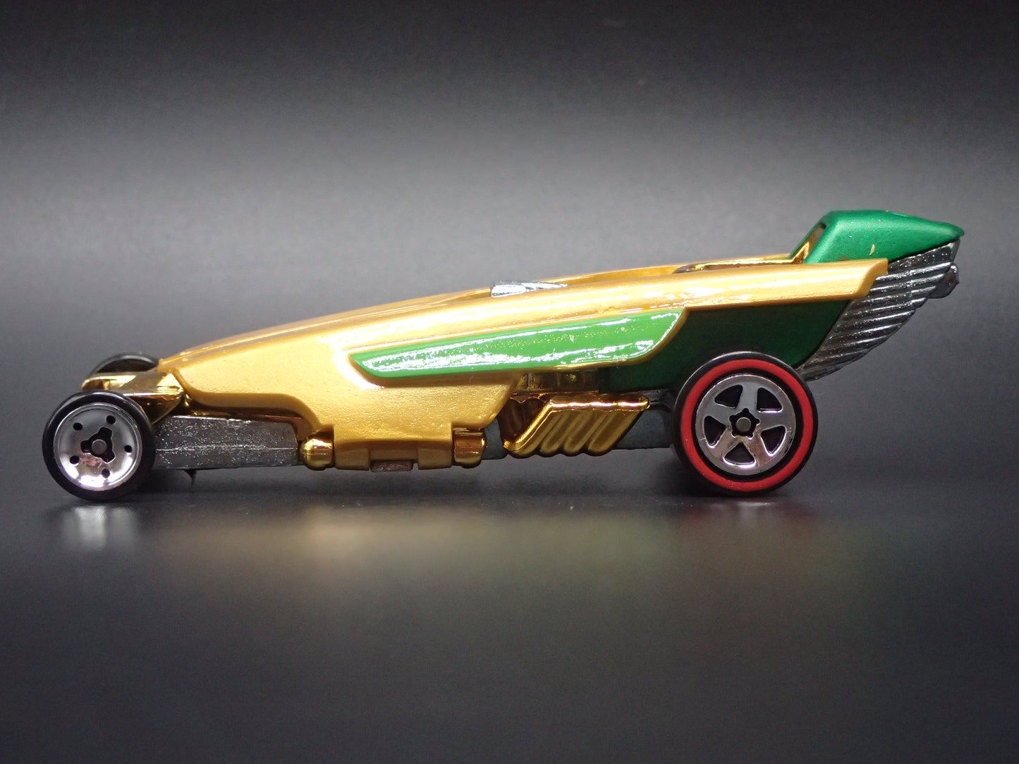 HAWKMAN DC COMICS CHARACTER CARS 1:64 SCALE DIORAMA DIECAST MODEL CAR