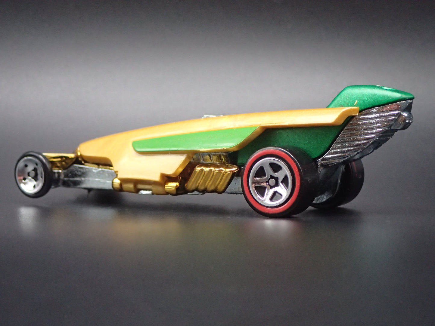 HAWKMAN DC COMICS CHARACTER CARS 1:64 SCALE DIORAMA DIECAST MODEL CAR