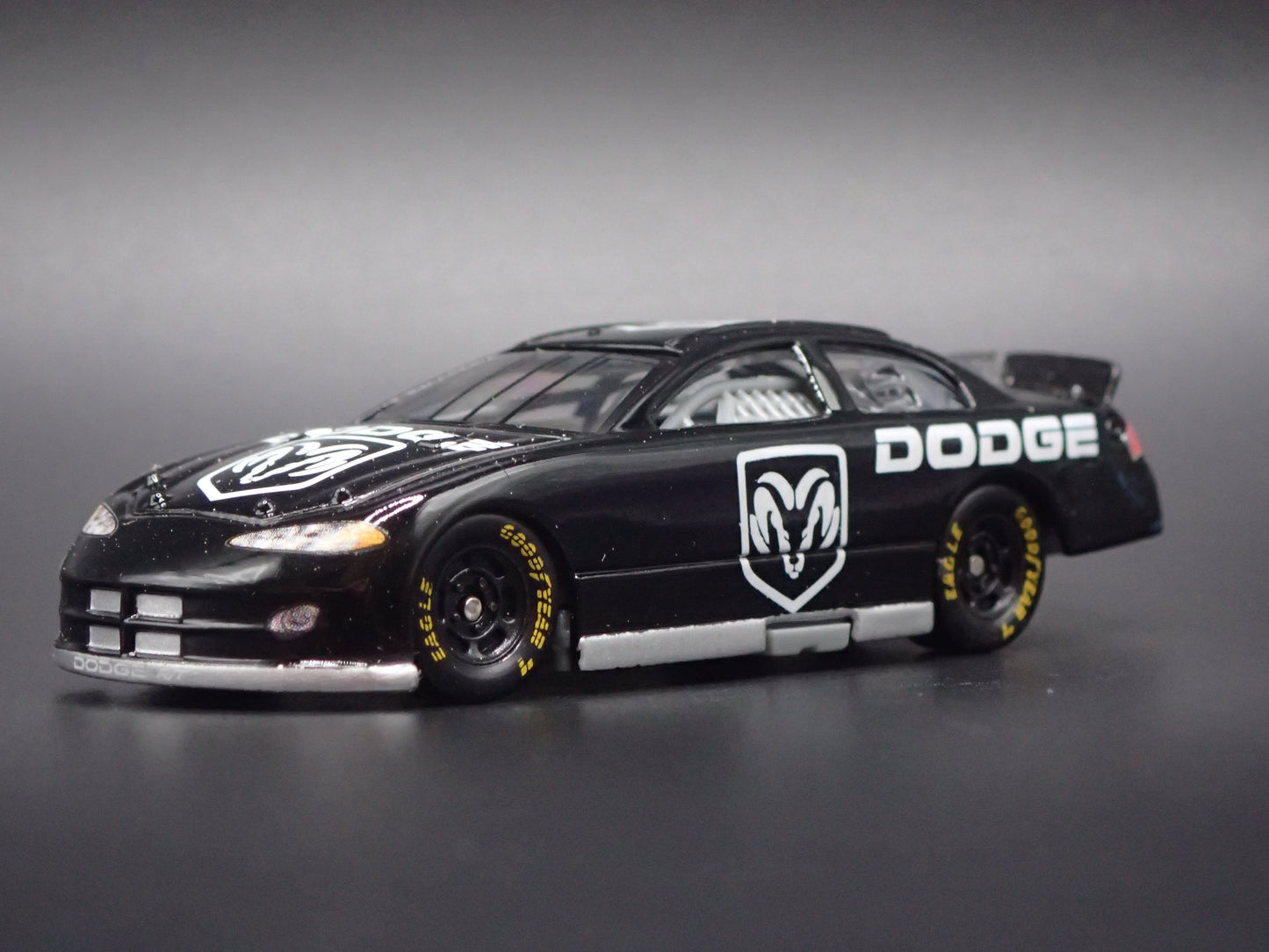 2001 01 DODGE INTREPID NASCAR BLACK 1:64 SCALE DIECAST MODEL CAR