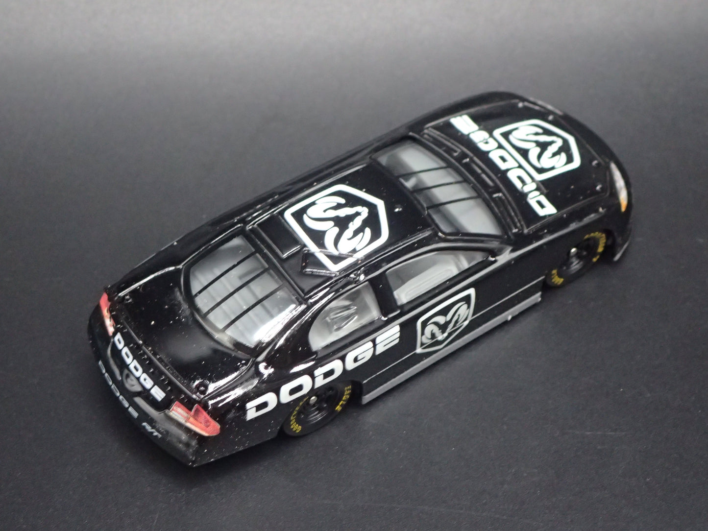 2001 01 DODGE INTREPID NASCAR BLACK 1:64 SCALE DIECAST MODEL CAR