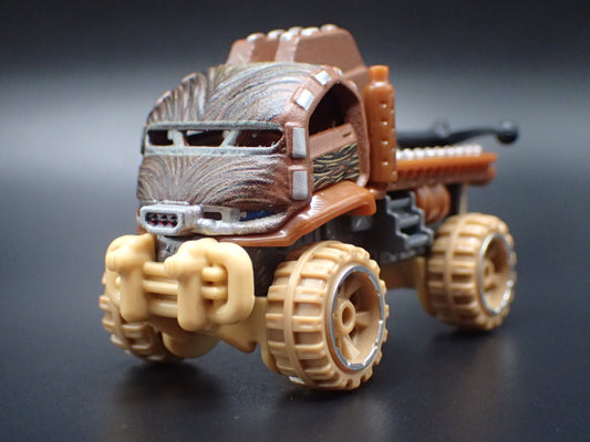 CHEWBACCA STAR WARS 1/64 SCALE COLLECTIBLE DIORAMA DIECAST MODEL CAR