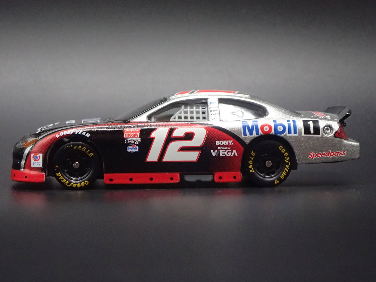 2001 01 FORD TAURUS 12 JEREMY MAYFIELD NASCAR 1:64 SCALE DIECAST MODEL CAR