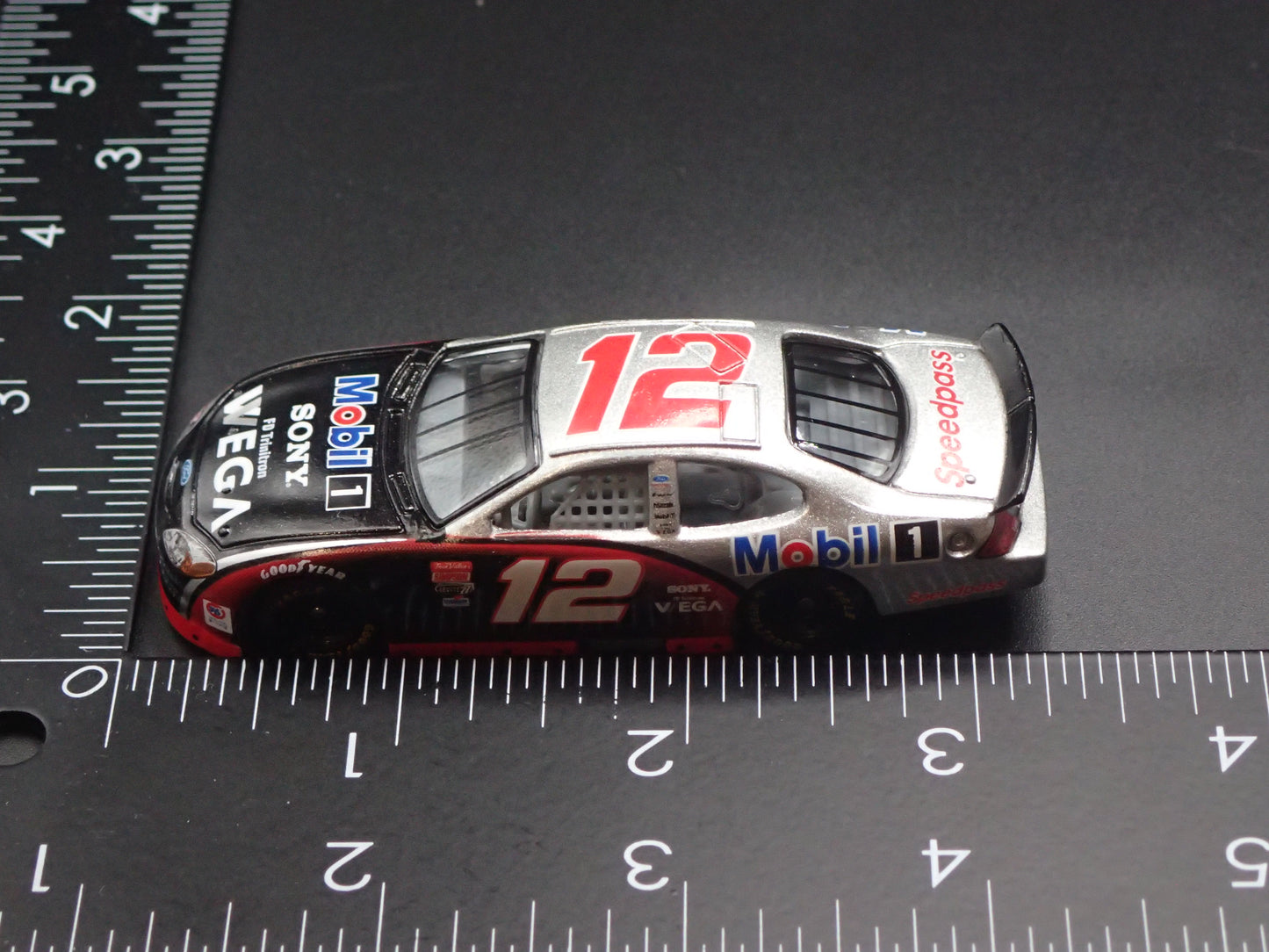 2001 01 FORD TAURUS 12 JEREMY MAYFIELD NASCAR 1:64 SCALE DIECAST MODEL CAR