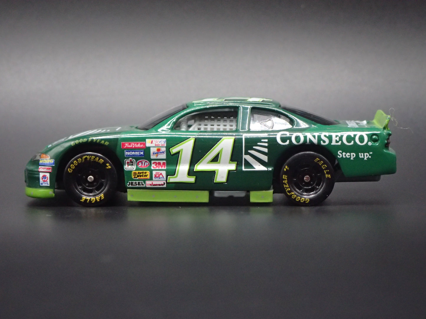 2001 PONTIAC GRAND PRIX 14 RON HORNADAY NASCAR 1:64 SCALE DIECAST MODEL CAR