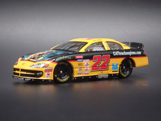 2001 01 DODGE INTREPID 22 WARD BURTON NASCAR 1:64 SCALE DIECAST MODEL CAR