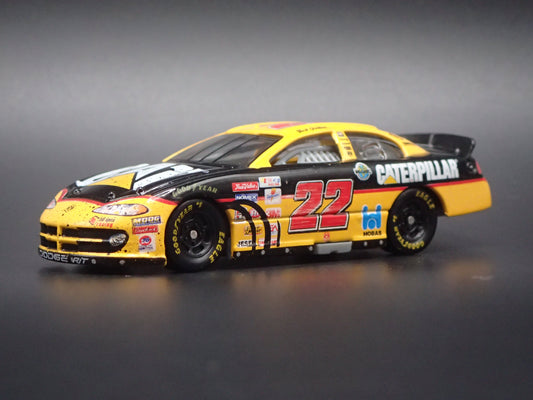 2001 01 DODGE INTREPID 22 WARD BURTON NASCAR 1:64 SCALE DIECAST MODEL CAR