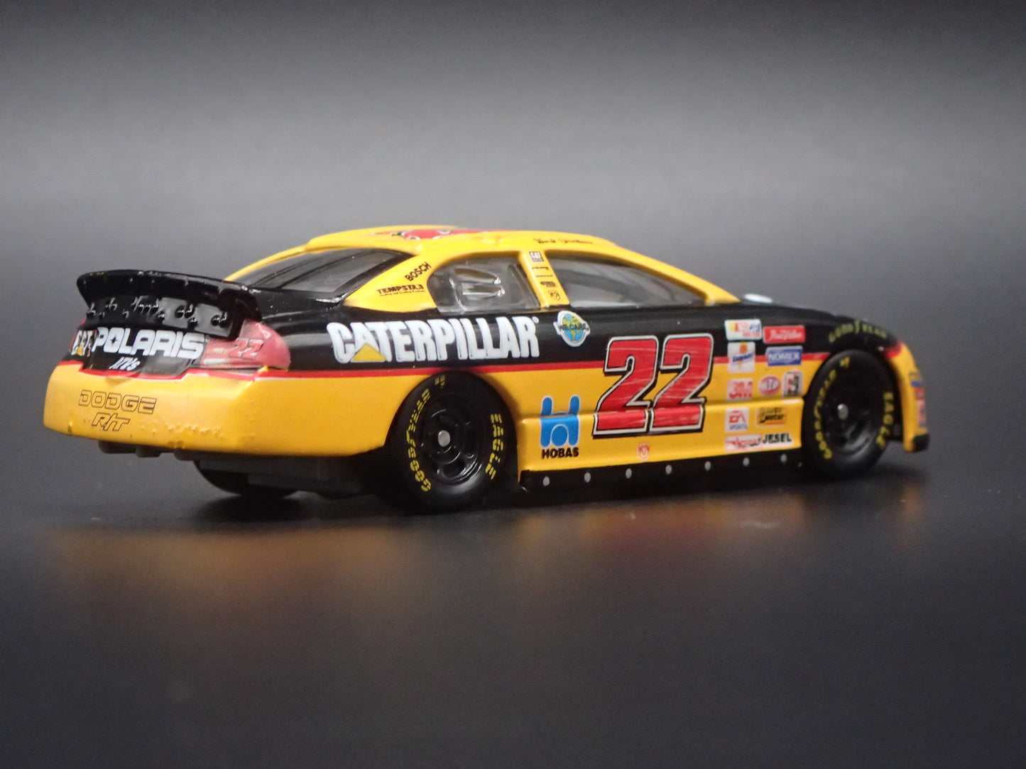 2001 01 DODGE INTREPID 22 WARD BURTON NASCAR 1:64 SCALE DIECAST MODEL CAR
