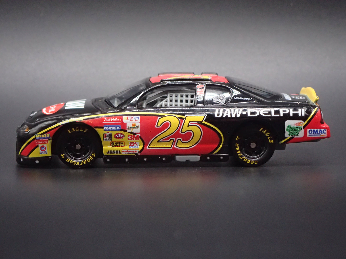 2001 01 CHEVROLET MONTE CARLO 25 JERRY NADEAU NASCAR 1:64 SCALE DIECAST MODEL CAR