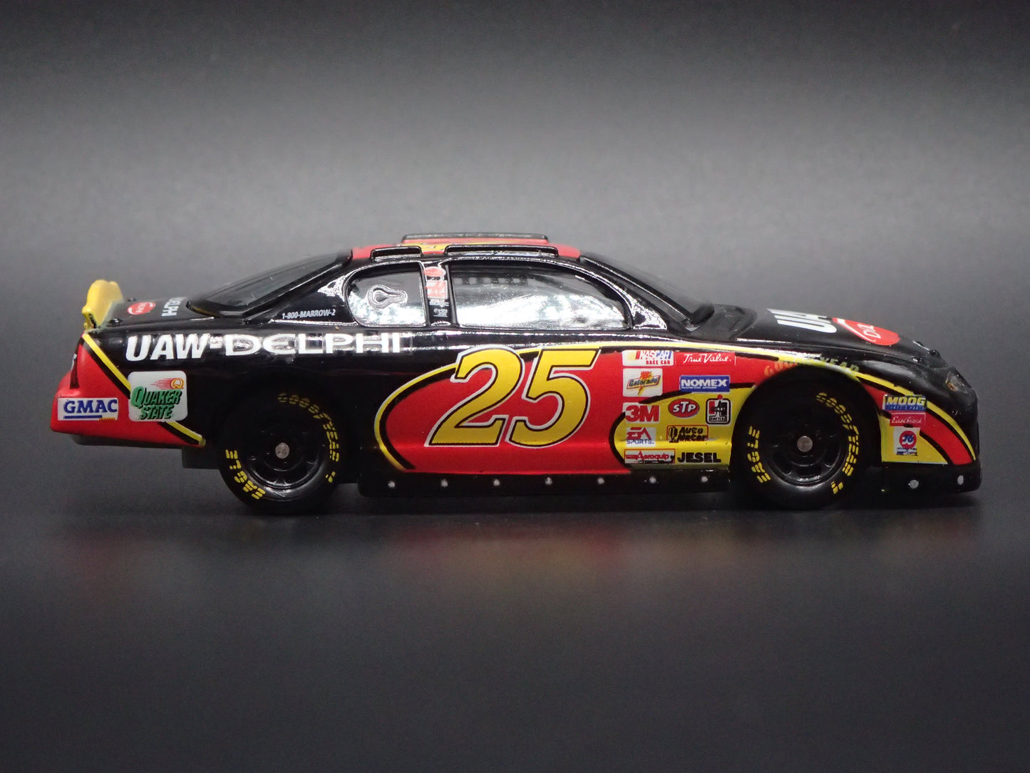 2001 01 CHEVROLET MONTE CARLO 25 JERRY NADEAU NASCAR 1:64 SCALE DIECAST MODEL CAR