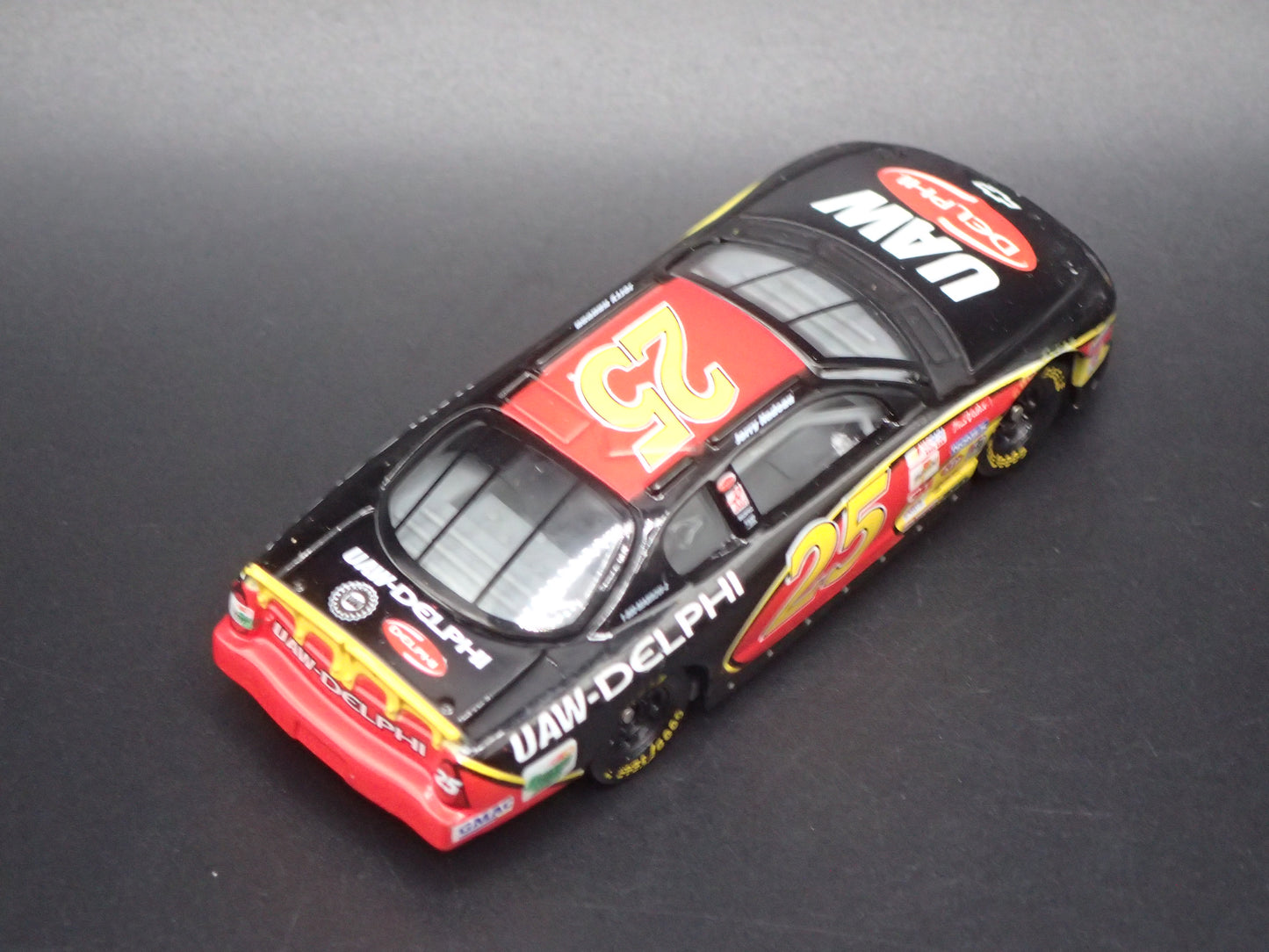 2001 01 CHEVROLET MONTE CARLO 25 JERRY NADEAU NASCAR 1:64 SCALE DIECAST MODEL CAR