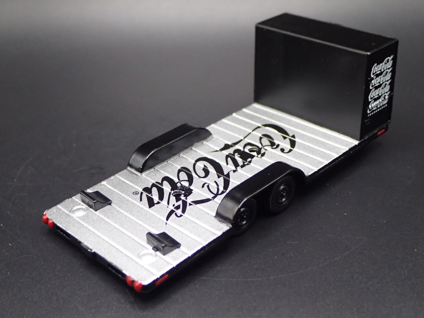 COKE COCA COLA RACING FLATBED CAR HAULER TRAILER 1:64 SCALE DIORAMA PROP MODEL CAR