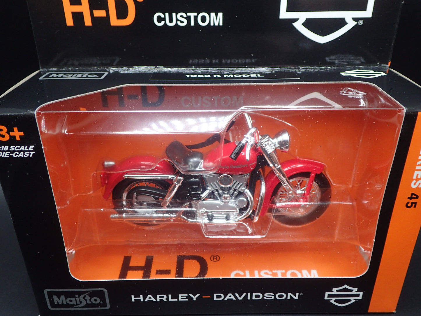 1952 52 K MODEL HARLEY DAVIDSON MOTORCYCLE MAISTO SERIES 45 1/18 MODEL BIKE