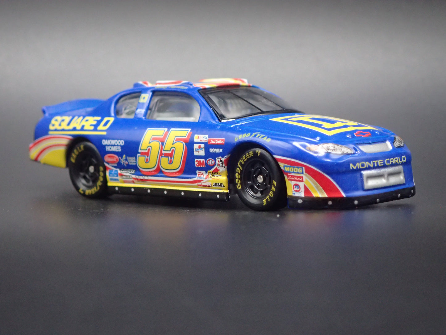 2001 01 CHEVROLET MONTE CARLO 55 BOBBY HAMILTON NASCAR 1:64 SCALE DIECAST MODEL CAR