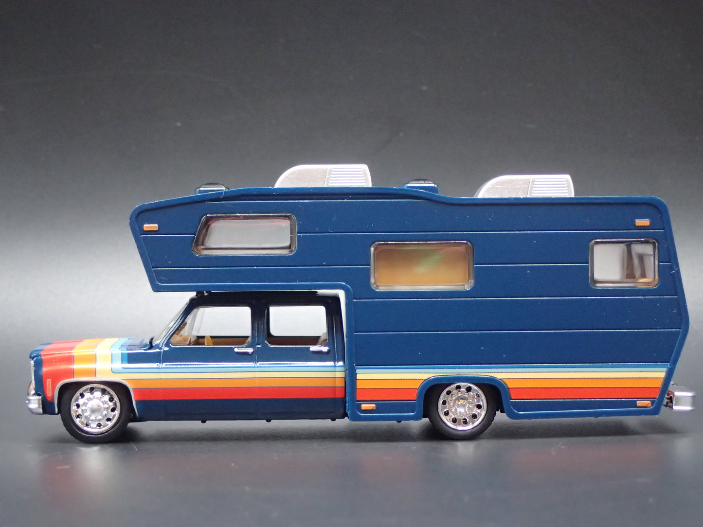 1975 75 CHEVY CHEYENNE SUPER 30 DUALLY SQUARE BODY TRUCK w/ CAMPER 1/64 DIECAST CAR