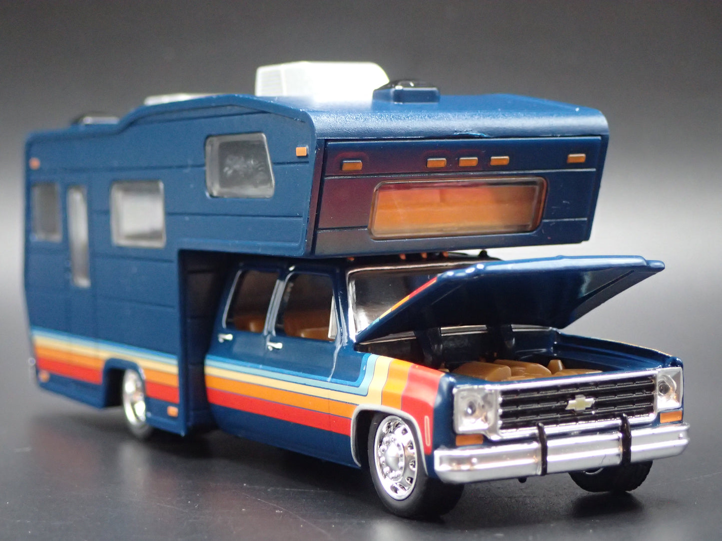 1975 75 CHEVY CHEYENNE SUPER 30 DUALLY SQUARE BODY TRUCK w/ CAMPER 1/64 DIECAST CAR