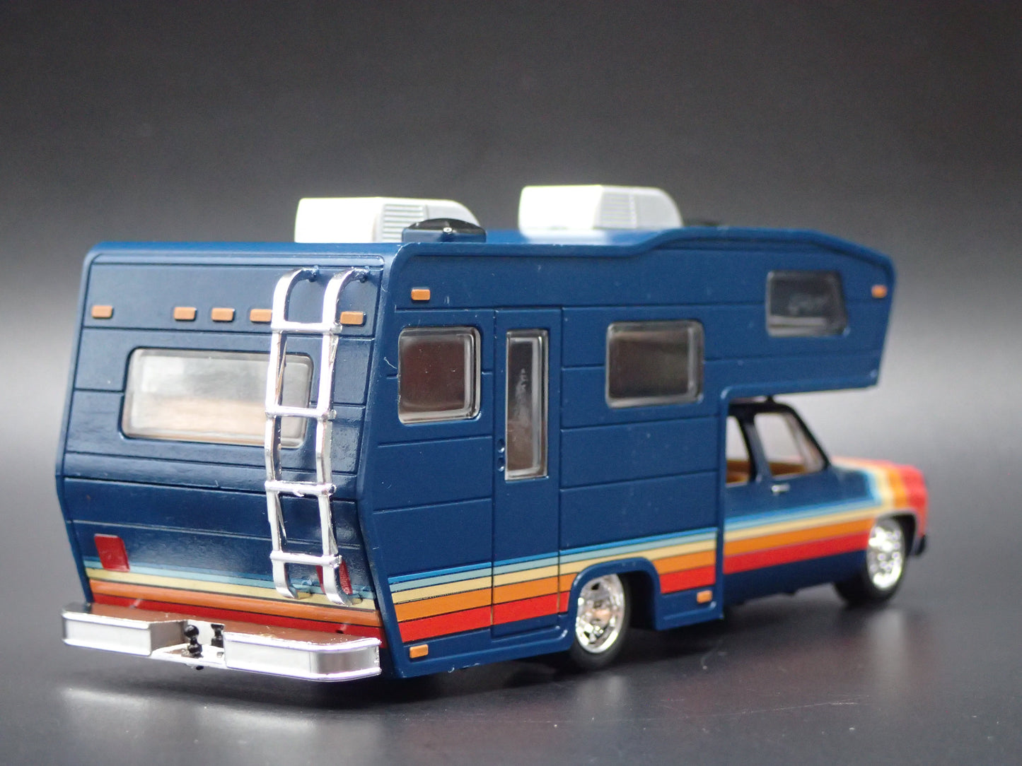 1975 75 CHEVY CHEYENNE SUPER 30 DUALLY SQUARE BODY TRUCK w/ CAMPER 1/64 DIECAST CAR