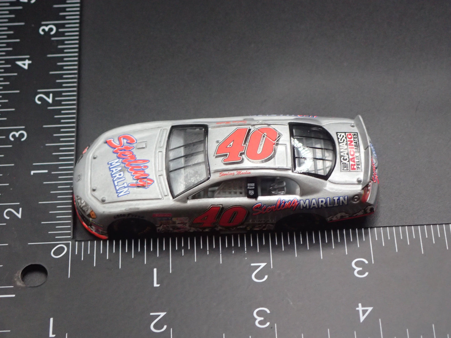 2001 01 DODGE INTREPID 40 STERLING MARLIN NASCAR 1:64 SCALE DIECAST MODEL CAR