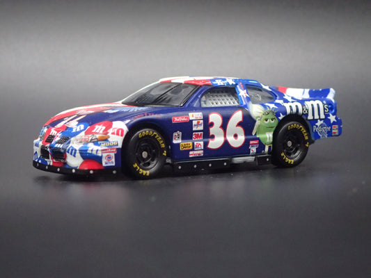 2001 PONTIAC GRAND PRIX 36 KEN SCHRADER NASCAR 1:64 SCALE DIECAST MODEL CAR