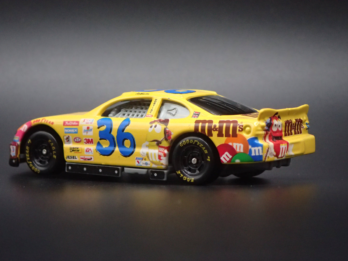 2001 PONTIAC GRAND PRIX 36 KEN SCHRADER NASCAR 1:64 SCALE DIECAST MODEL CAR