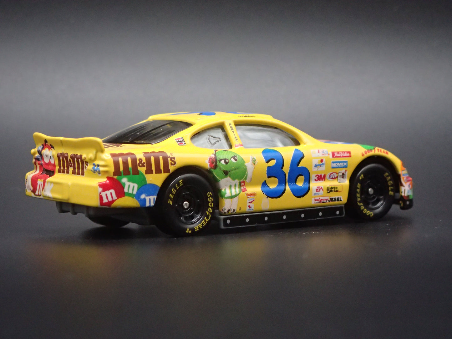 2001 PONTIAC GRAND PRIX 36 KEN SCHRADER NASCAR 1:64 SCALE DIECAST MODEL CAR
