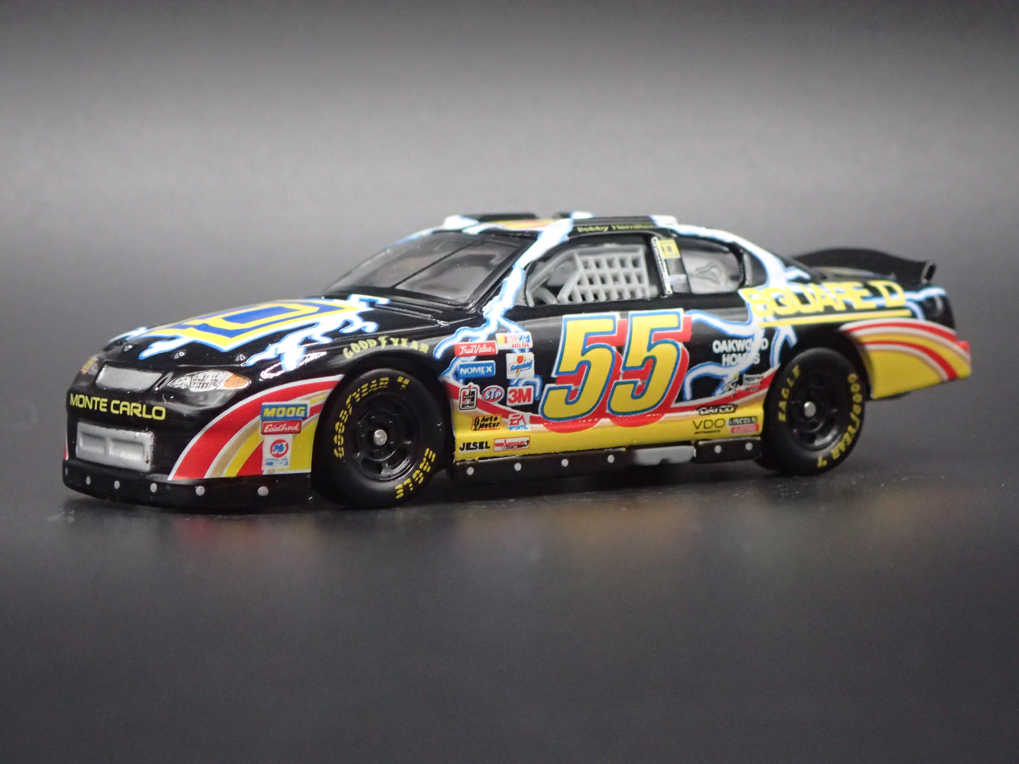 2001 01 CHEVROLET MONTE CARLO 55 BOBBY HAMILTON NASCAR 1:64 SCALE DIECAST MODEL CAR
