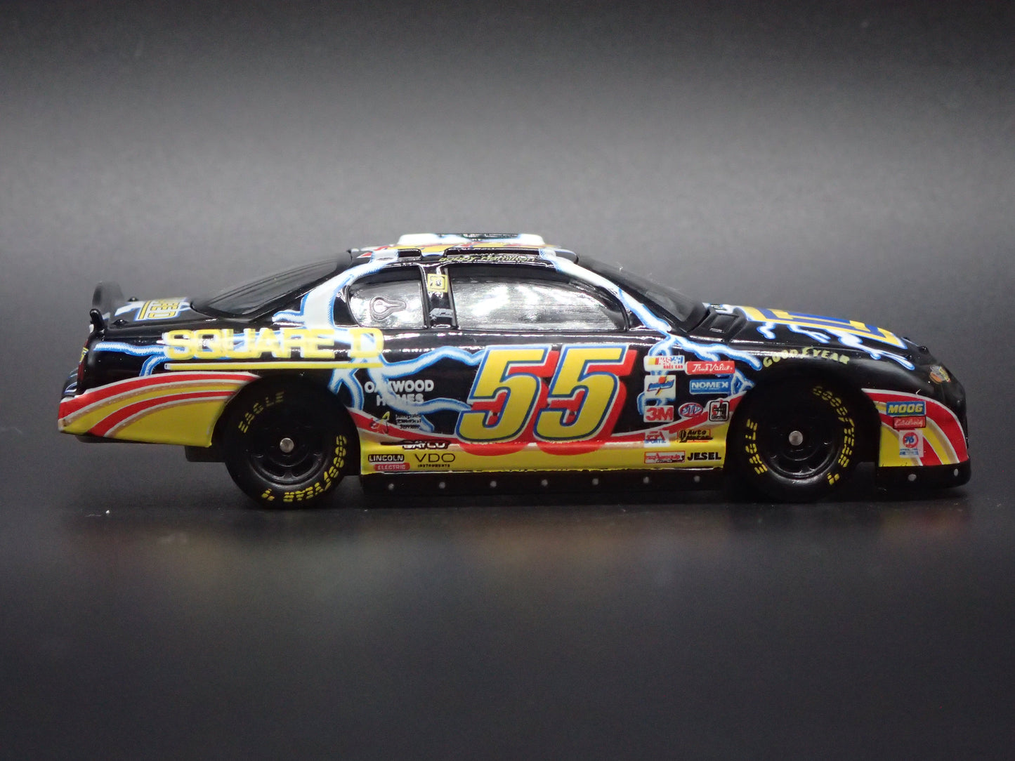 2001 01 CHEVROLET MONTE CARLO 55 BOBBY HAMILTON NASCAR 1:64 SCALE DIECAST MODEL CAR