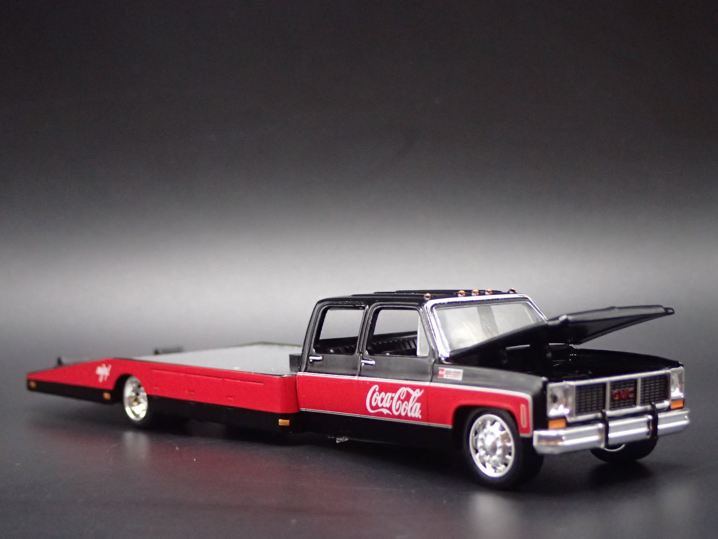 1973 GMC 3500 DUALLY SQUAREBODY RAMP TRUCK COCA COLA 1/64 SCALE DIECAST CAR