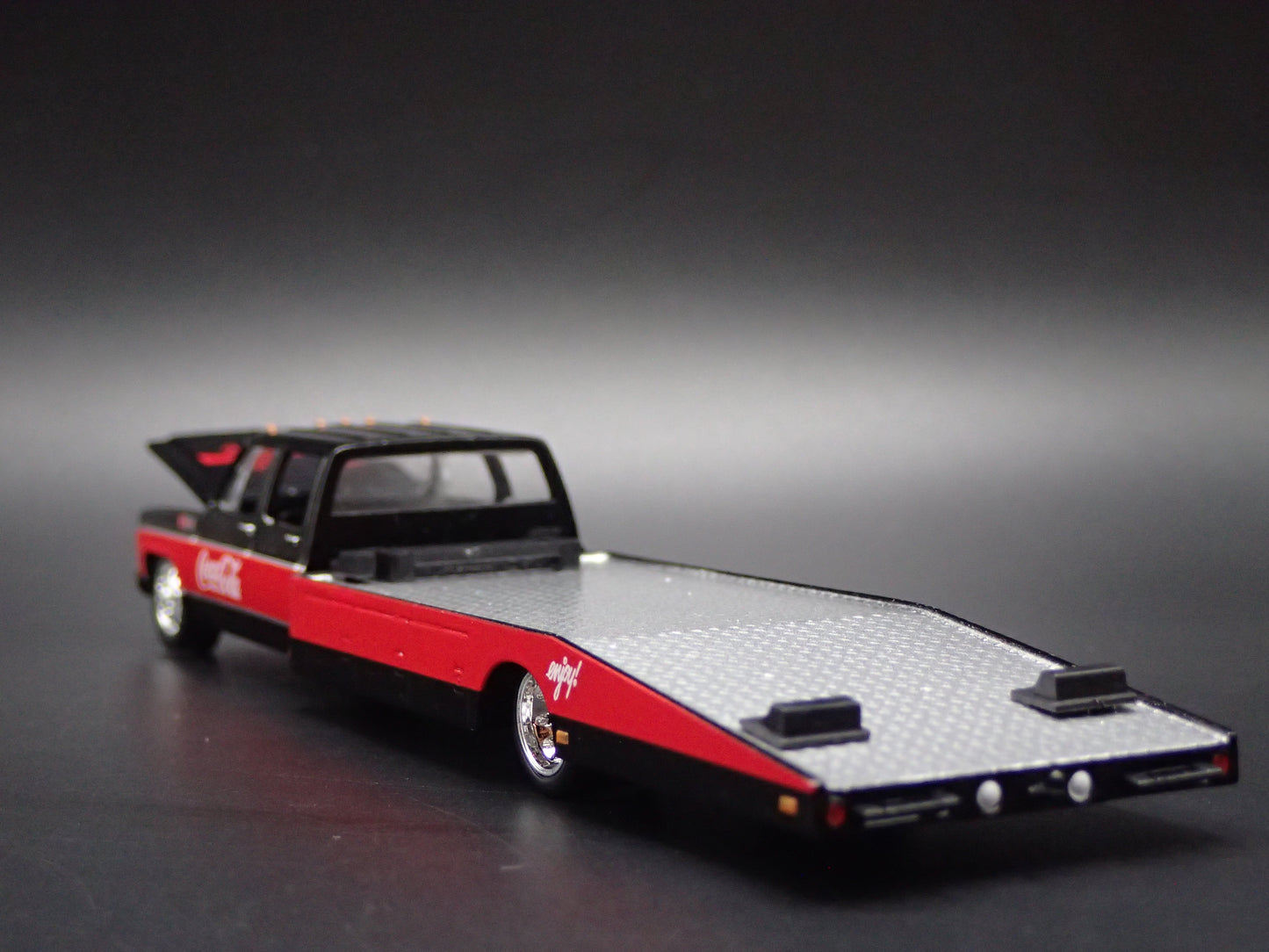 1973 GMC 3500 DUALLY SQUAREBODY RAMP TRUCK COCA COLA 1/64 SCALE DIECAST CAR