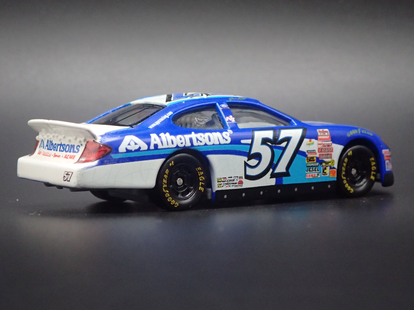 2001 01 FORD TAURUS 57 JASON KELLER NASCAR 1:64 SCALE DIECAST MODEL CAR