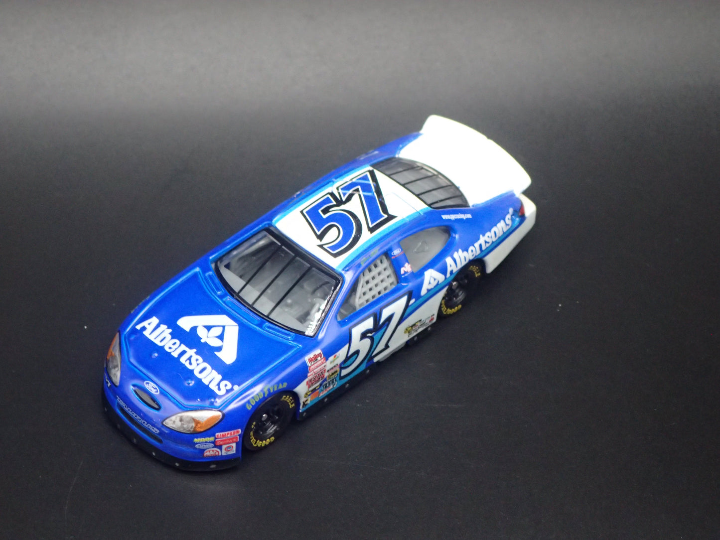 2001 01 FORD TAURUS 57 JASON KELLER NASCAR 1:64 SCALE DIECAST MODEL CAR