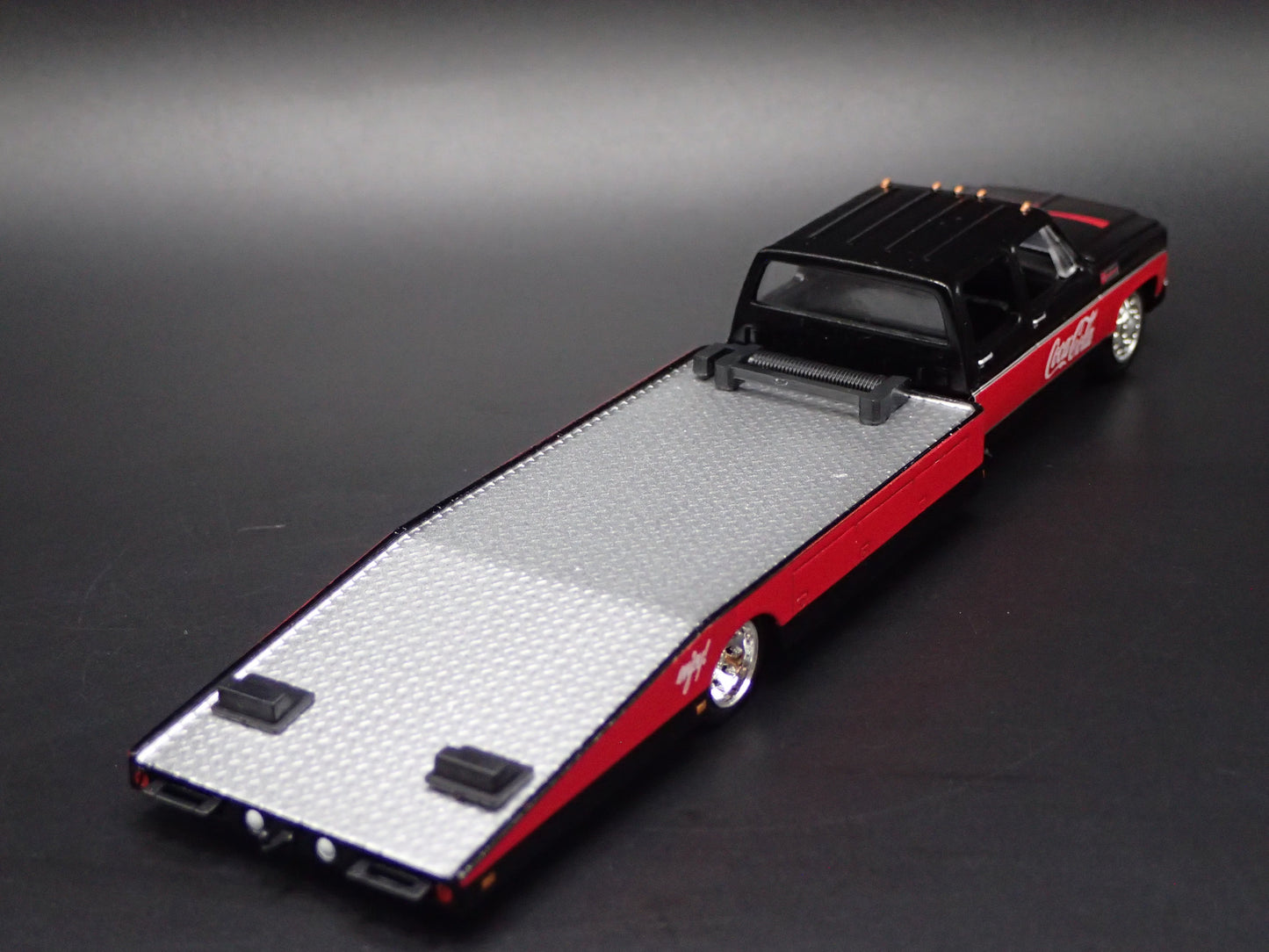 1973 GMC 3500 DUALLY SQUAREBODY RAMP TRUCK COCA COLA 1/64 SCALE DIECAST CAR