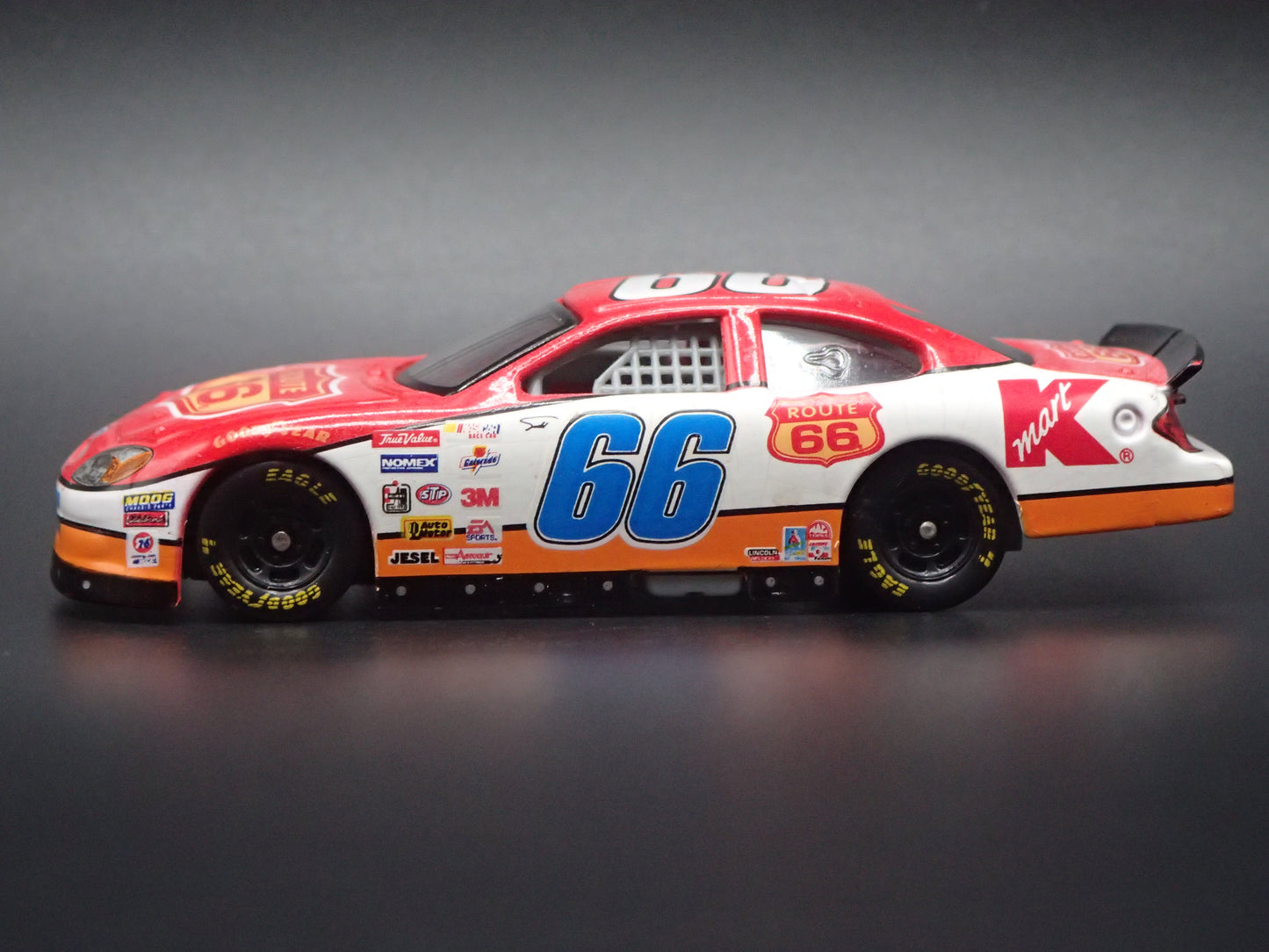 2001 01 FORD TAURUS 66 TODD BODINE NASCAR 1:64 SCALE DIECAST MODEL CAR