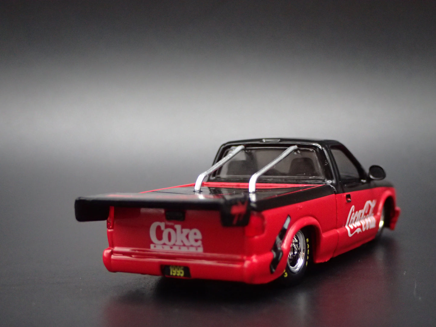 1995 GMC SONOMA 15 PICKUP TRUCK NHRA DRAG COCA COLA 1:64 SCALE DIECAST MODEL CAR