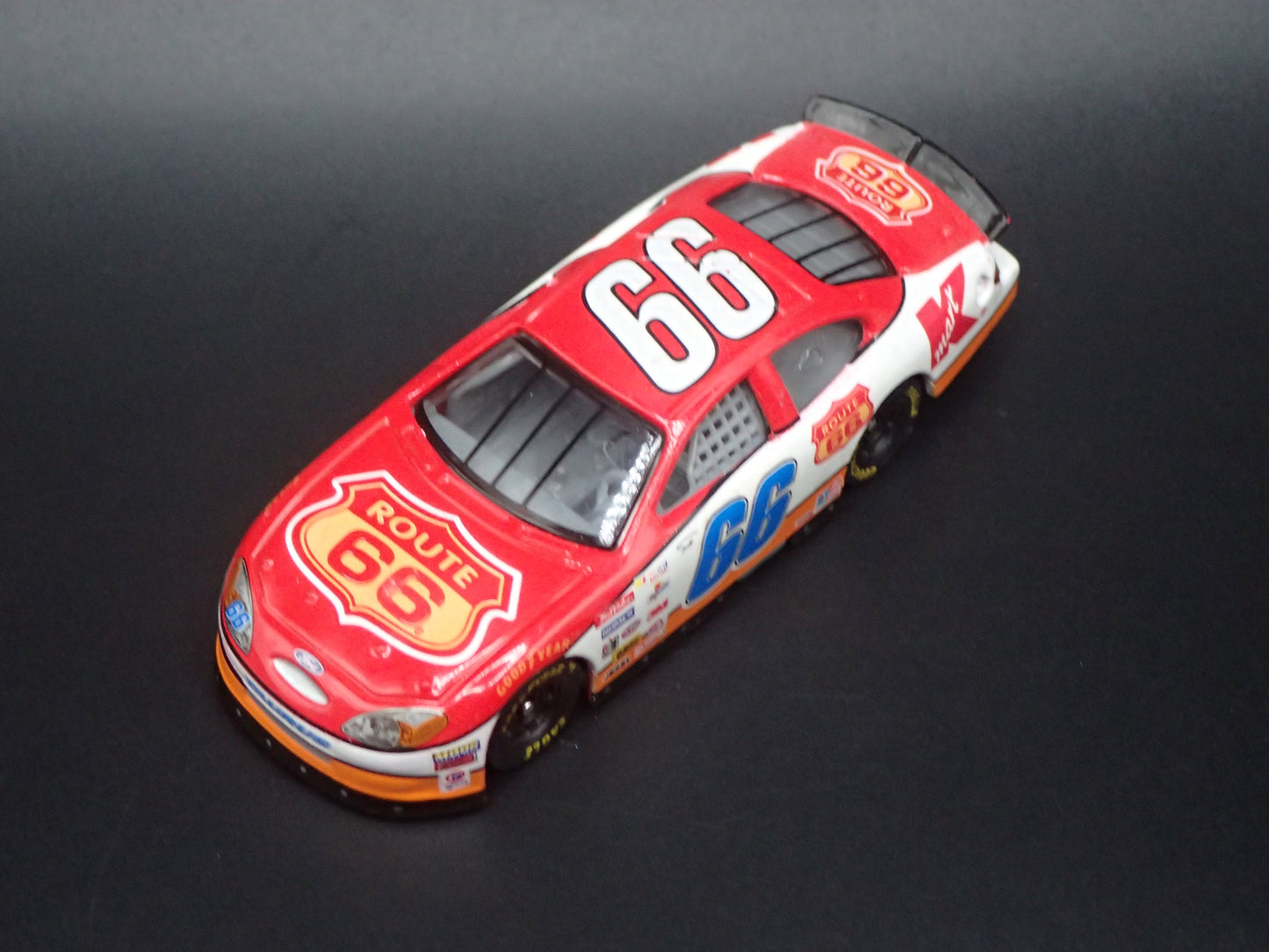 2001 01 FORD TAURUS 66 TODD BODINE NASCAR 1:64 SCALE DIECAST MODEL CAR