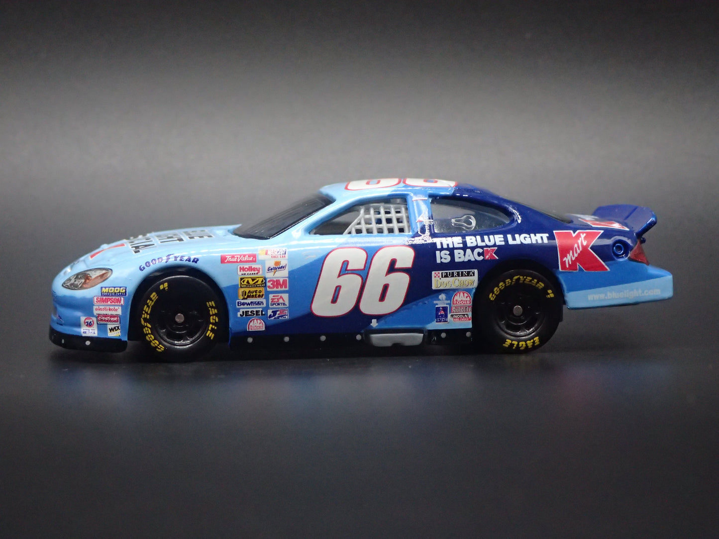 2001 01 FORD TAURUS 66 TODD BODINE NASCAR 1:64 SCALE DIECAST MODEL CAR