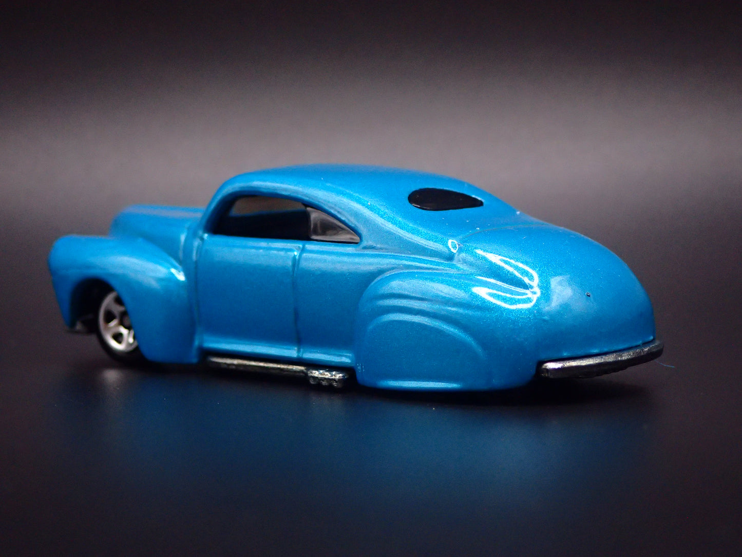 1941 41 FORD TAIL DRAGGER CUSTOM HOT ROD 1:64 SCALE DIORAMA DIECAST MODEL CAR
