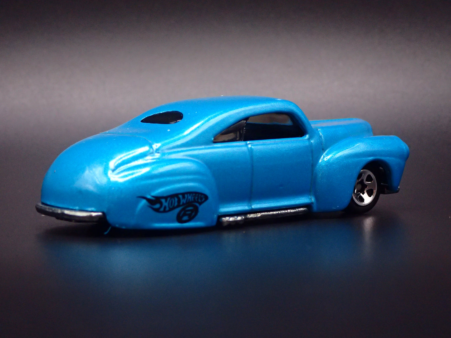 1941 41 FORD TAIL DRAGGER CUSTOM HOT ROD 1:64 SCALE DIORAMA DIECAST MODEL CAR