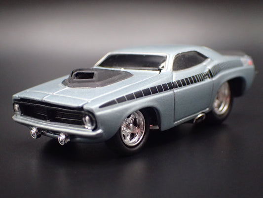 1970 70 PLYMOUTH AAR CUDA SILVER 1:64 SCALE DIORAMA DIECAST MODEL CAR-Burning Rubber Toy Company